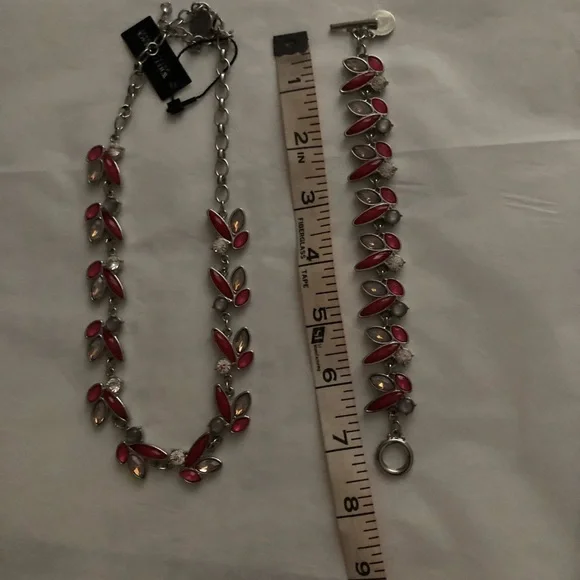 White House Black Market Necklace & Bracelet - Picture 4 of 8